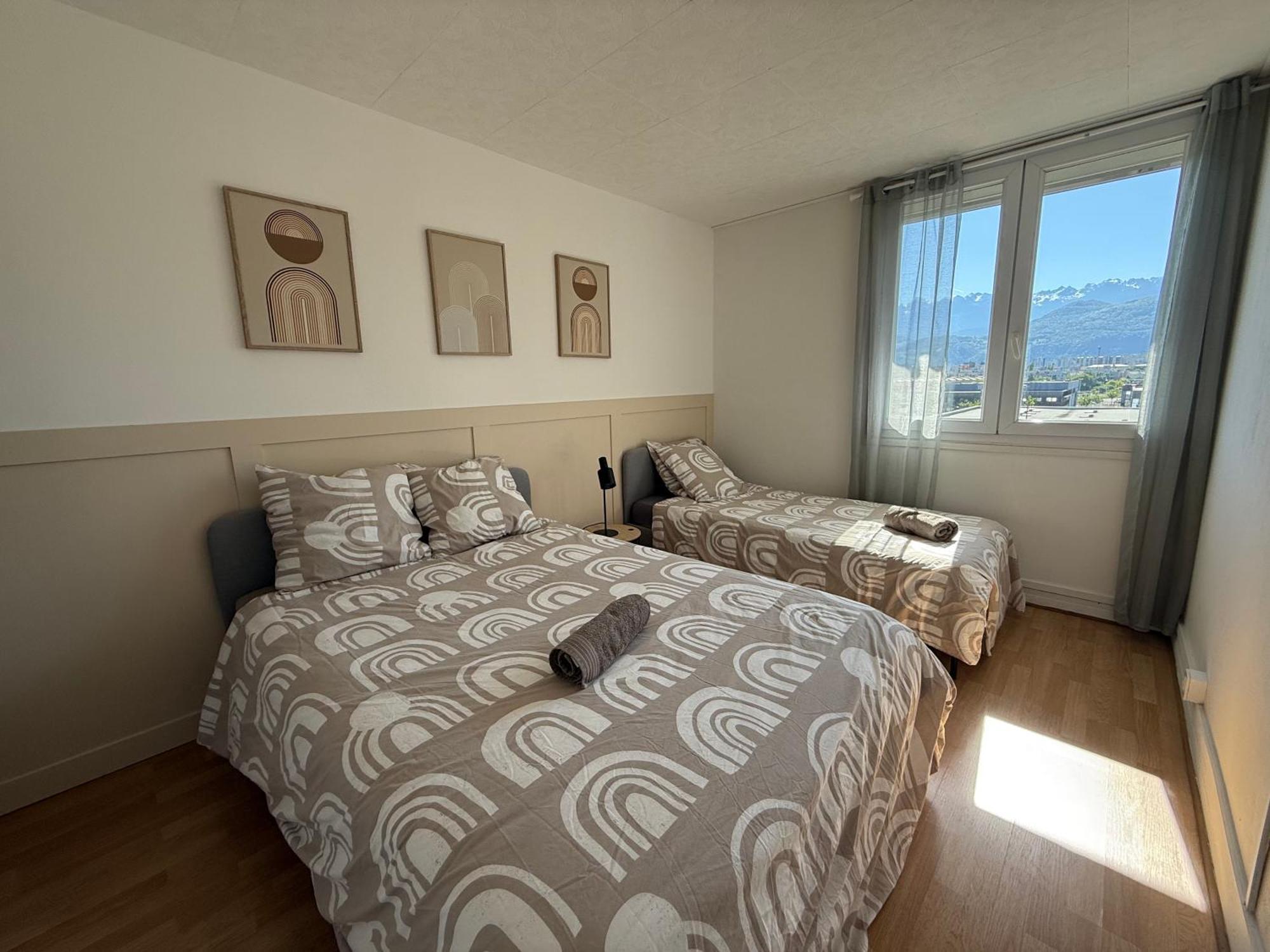 Apartamento Superbe Duplex Avec Parking Gratuit Grenoble Exterior foto